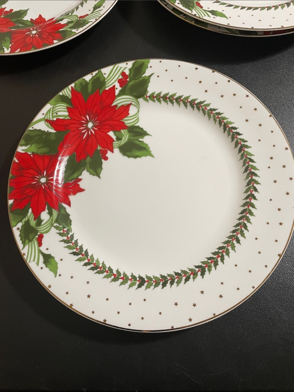 American Atelier by Suzanne Evans Poinsettia 10.5 inches Dinner Plate x 4